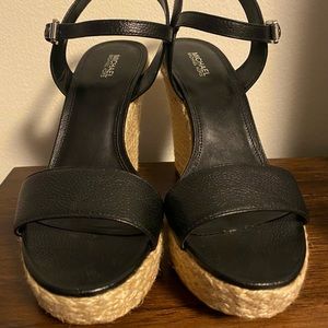 Michael Kors wedge sandals 9M black and straw